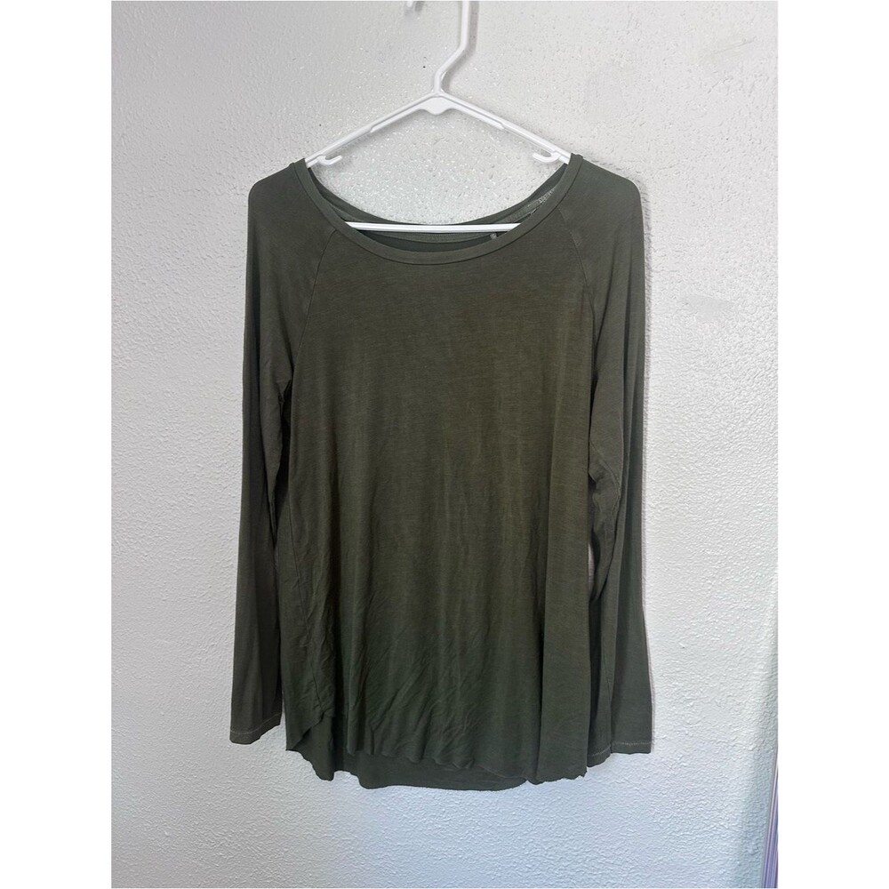 American Eagle Outfitters Women’s Medium Soft and Sexy Green Long Sleeve Shirt